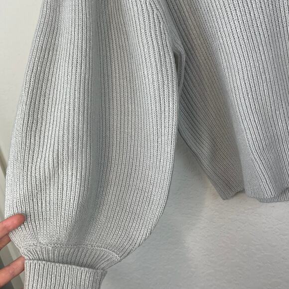 NWT Nasty Gal Roll Neck Puff Sleeve Deep Cuff Jumper in Silver Grey Size Medium - Picture 4 of 8